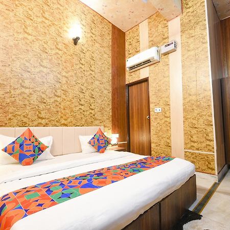 Fabhotel The Grand Palace Faridabad Exteriör bild